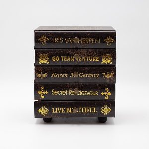 ΔΙΑΚΟΣΜΗΤΙΚΟ ΚΟΥΤΙ ΒΙΒΛΙΑ ΞΥΛΙΝΟ ΜΑΥΡΟ-ΧΡΥΣΟ 20x14x24cm