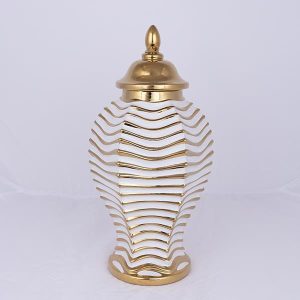 ΒΑΖΟ ΜΕ ΚΑΠΑΚΙ ΚΕΡΑΜΙΚΟ ΛΕΥΚΟ - ΧΡΥΣΟ 21.2x21.2x42.2cm