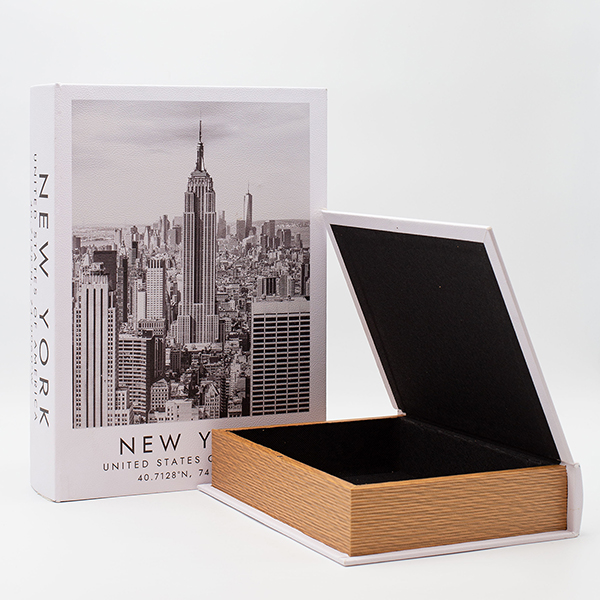 S/2 ΔΙΑΚΟΣΜΗΤΙΚΑ ΚΟΥΤΙΑ ΒΙΒΛΙΑ NEW YORK-LONDON ΞΥΛΙΝΑ ΛΕΥΚΟ-ΜΑΥΡΟ 34x25x7cm/ 27x20x5.5cm